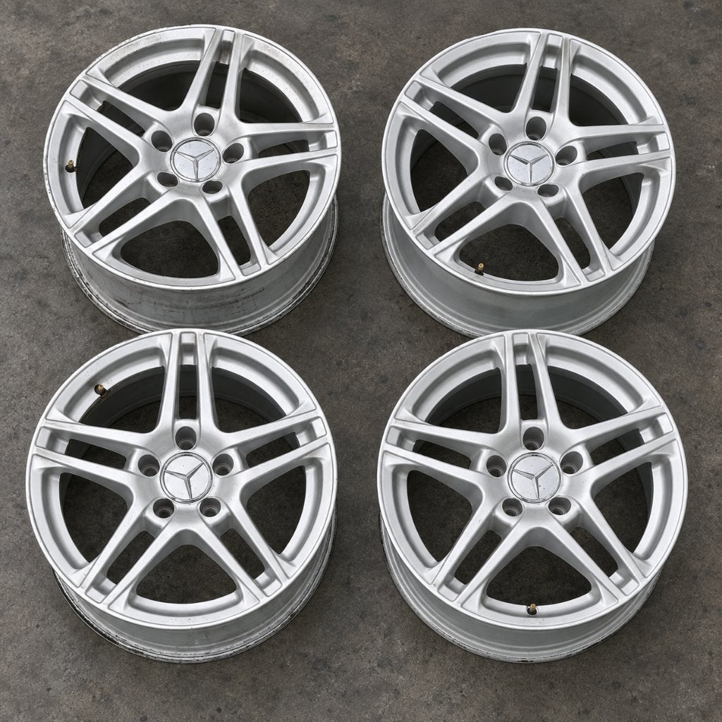 4x 17 inch Mercedes velgen - netjes en recht, Auto-onderdelen, Ophalen, Velg(en), 17 inch, Zomerbanden