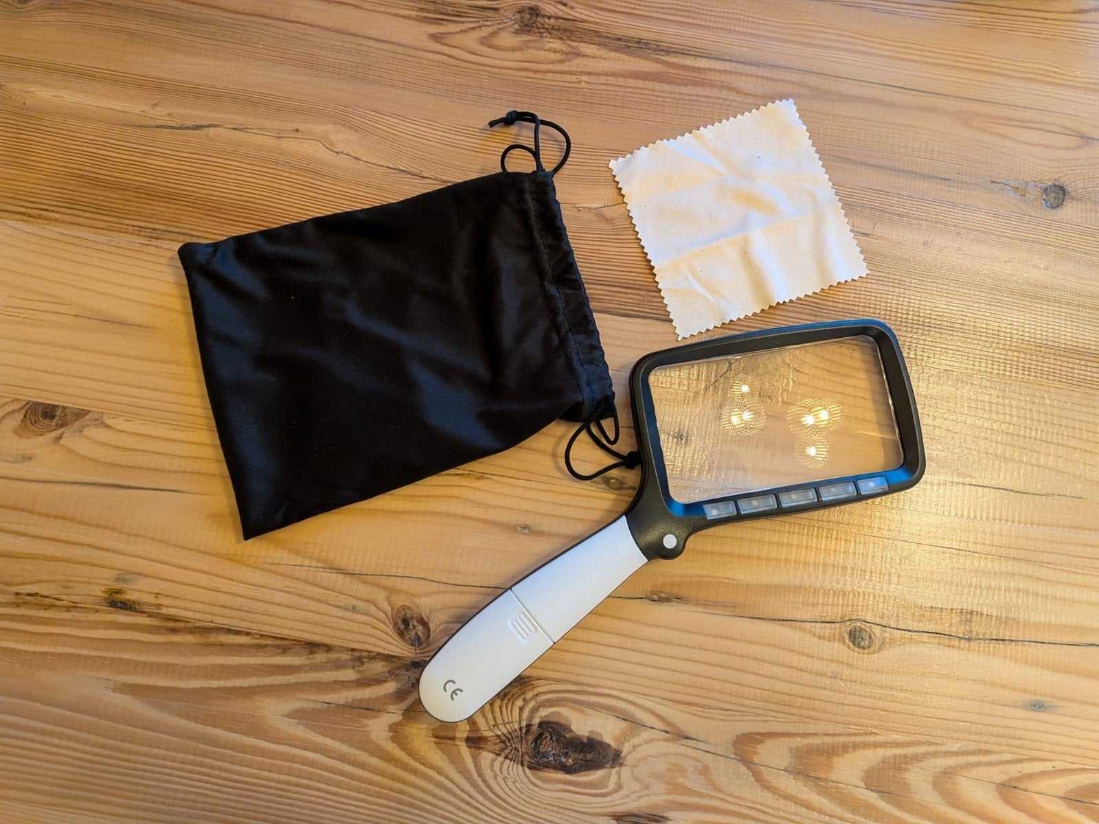 VERGROOTGLAS MET LEDLICHT, Ophalen, Vergrootglas of Loep