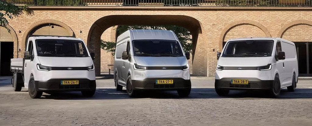 Ford Transit City 330 GB Trend L2H2 56 kWh 150 pk FWD | 12,3, Auto's, 12 maanden, Stof, Wit, 56 kWh