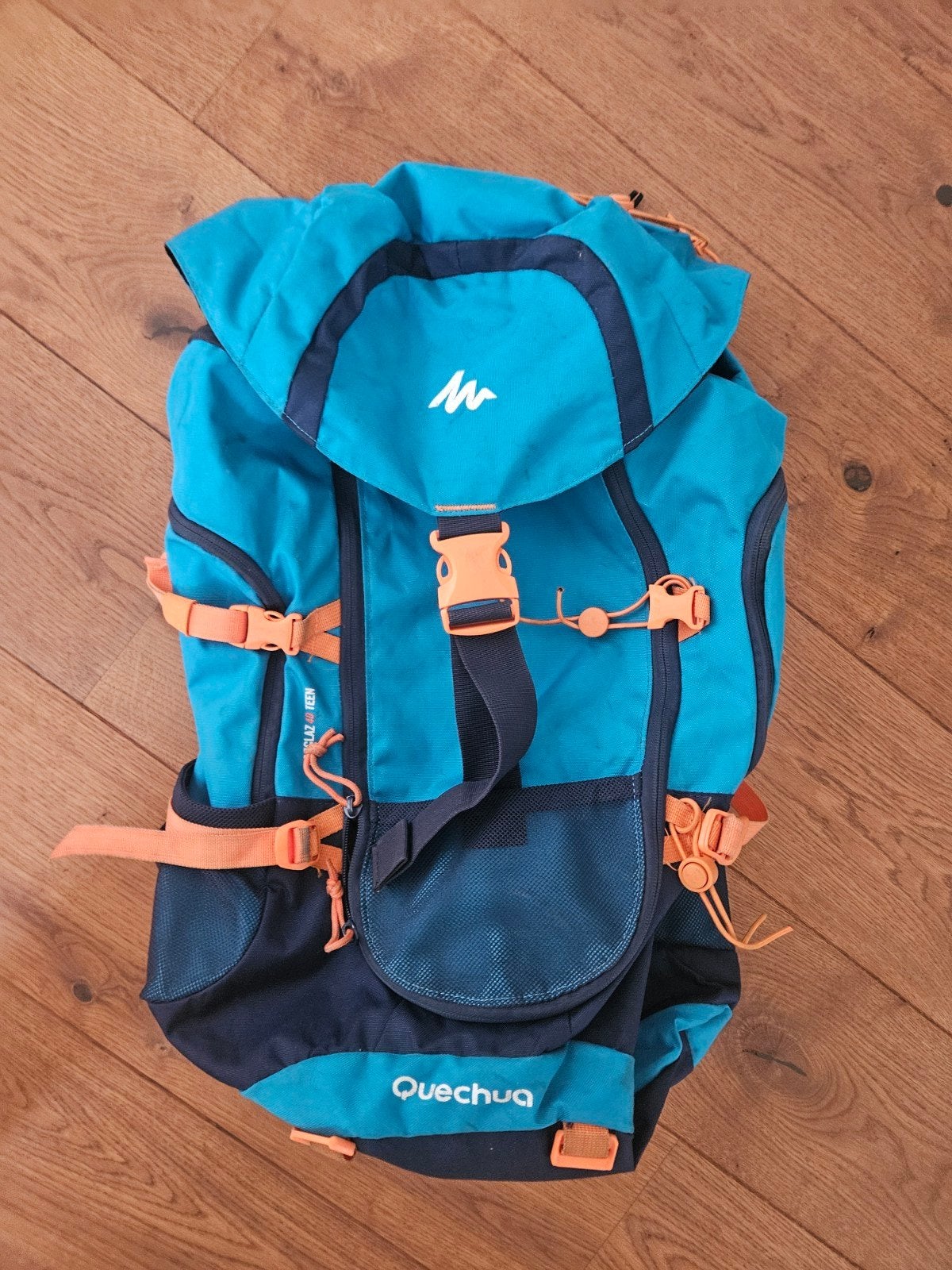 Quechua Forclaz 40 liter rugzak - Blauw/Oranje, Gebruikt, 25 tot 40 cm, Ophalen of Verzenden, Trekking