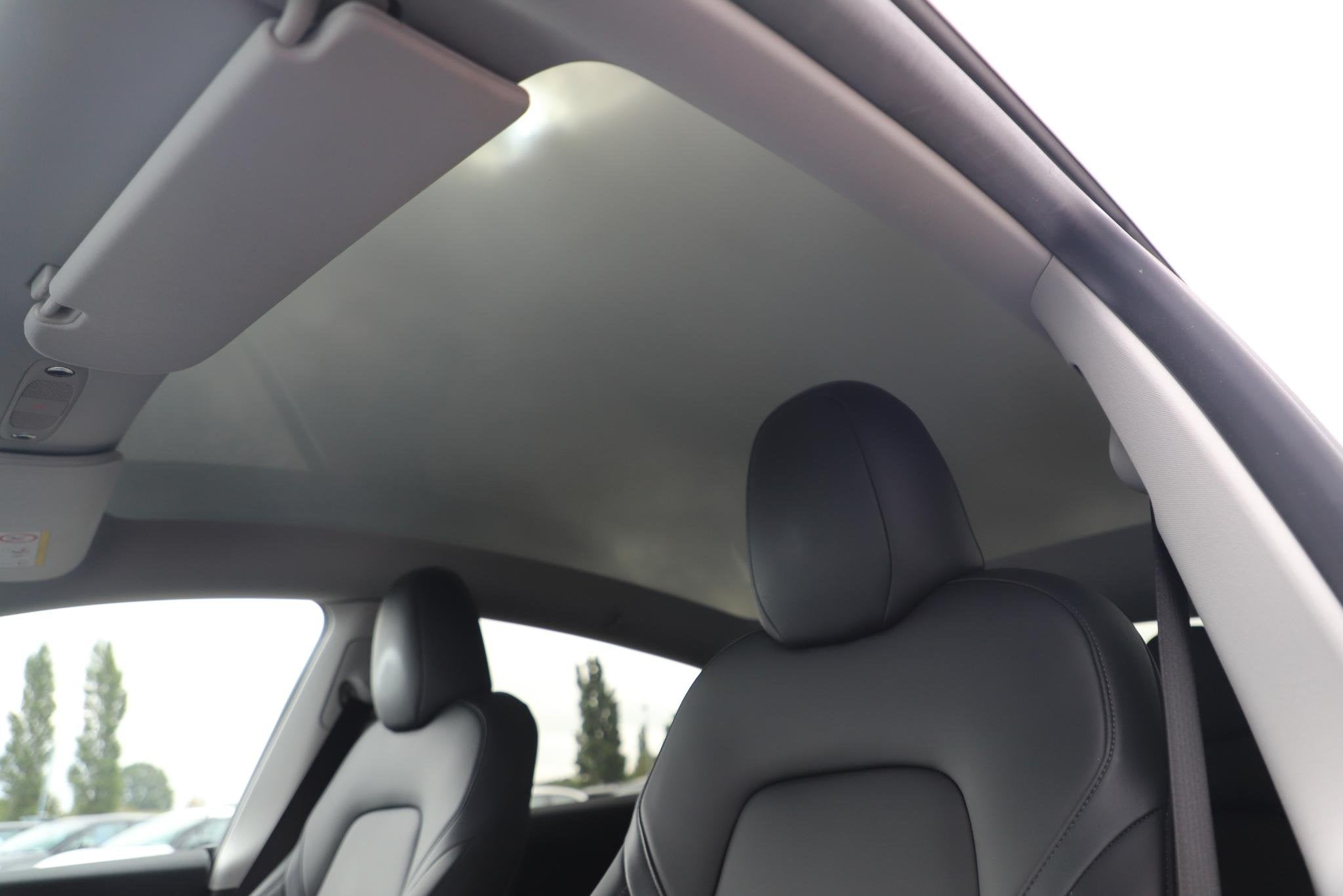 Foto 8 van Tesla Model Y Long Range AWD 75 kWh Afneembare Trekhaak Pano