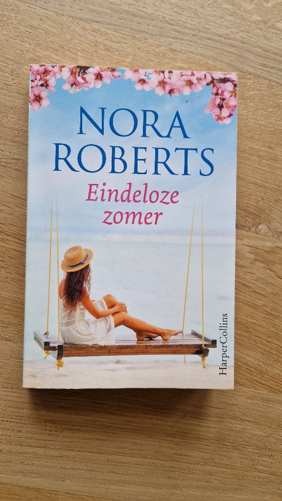 Eindeloze zomer - Nora Roberts dubbel roman, Ophalen of Verzenden, Zo goed als nieuw, Nora Roberts