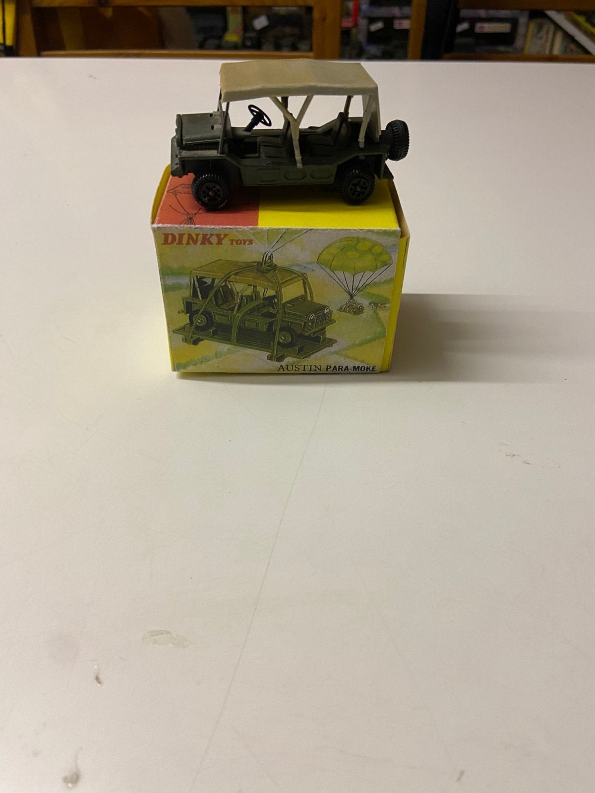 Dinky militair para -moke 601, Ophalen of Verzenden, Zo goed als nieuw, Auto, Dinky Toys