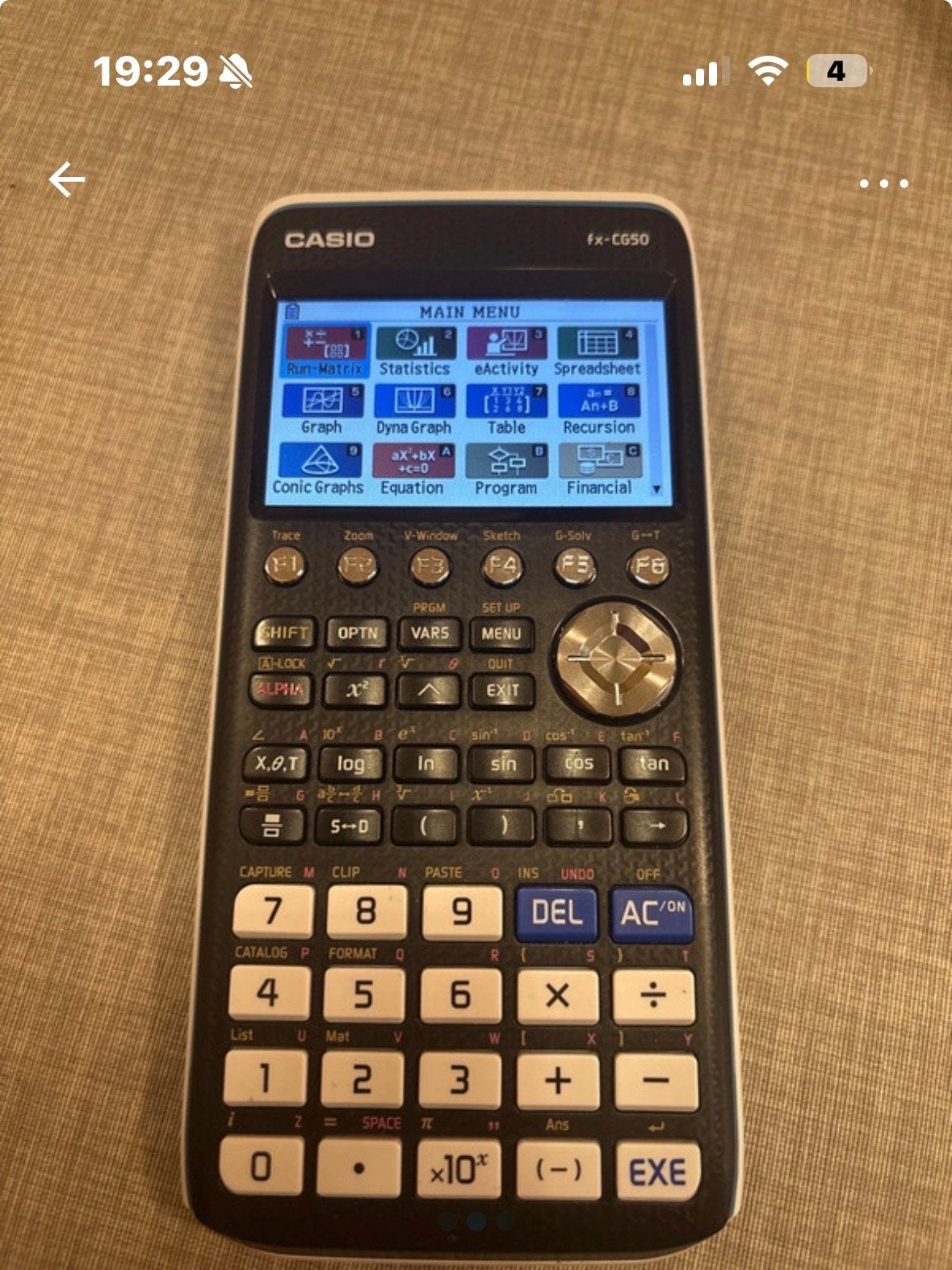 Grafische rekenmachine casio fx-cg50, Diversen, Rekenmachines, Ophalen of Verzenden, Grafische rekenmachine, Zo goed als nieuw