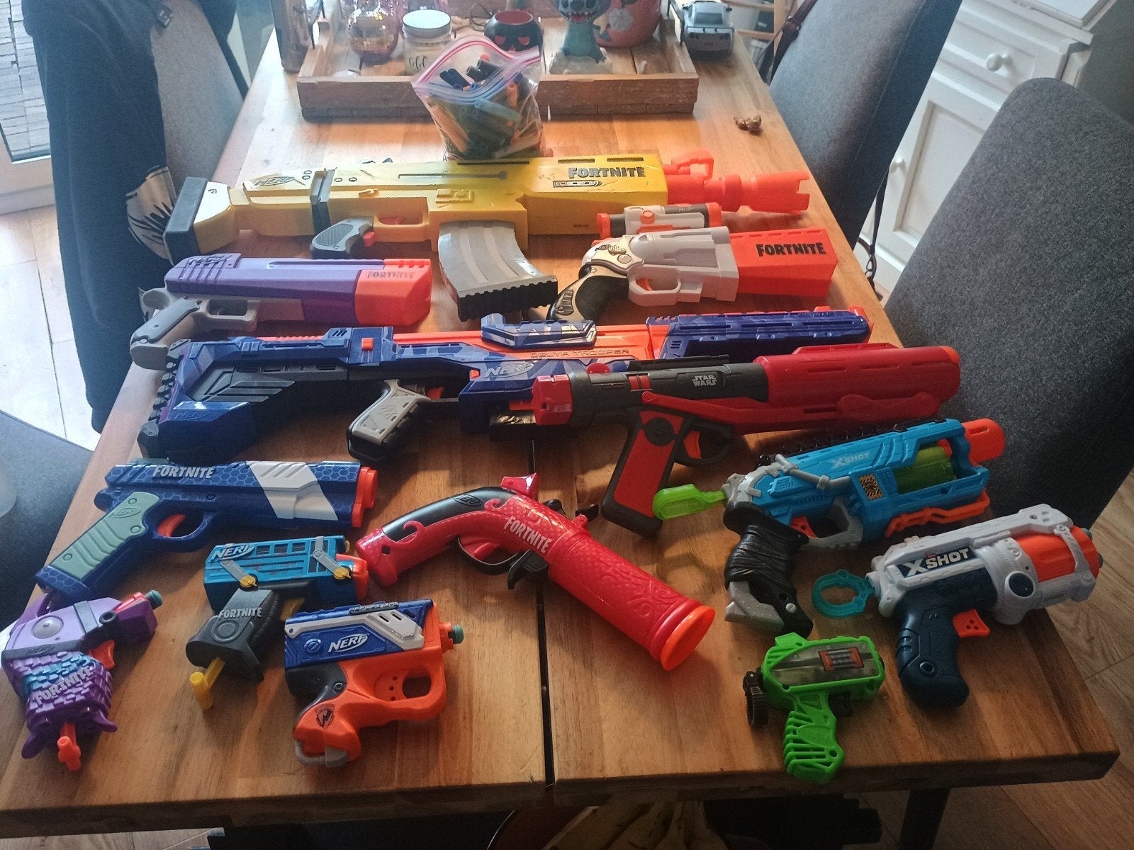 Grote collectie Fortnite Nerf pistolen met foam pijltjes, Ophalen of Verzenden, Zo goed als nieuw