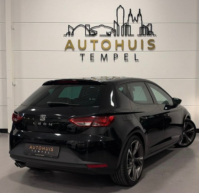 Seat Leon 1.8 TSI FR Automaat Airco Cruise Leder/Stof 18Inch, Auto's, 1227 kg, Gebruikt, 4 cilinders, Leder en Stof