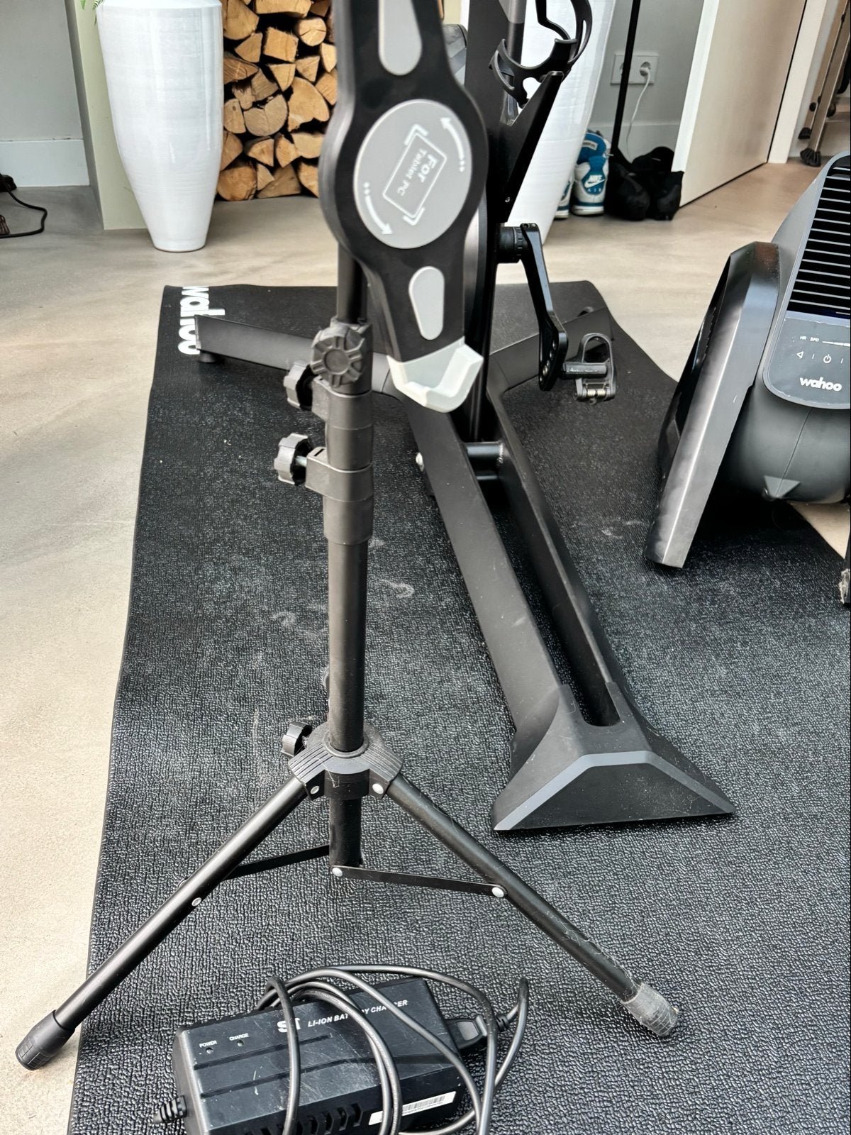 Foto 4 van Wahoo Kickr Bike complete set met accessoires