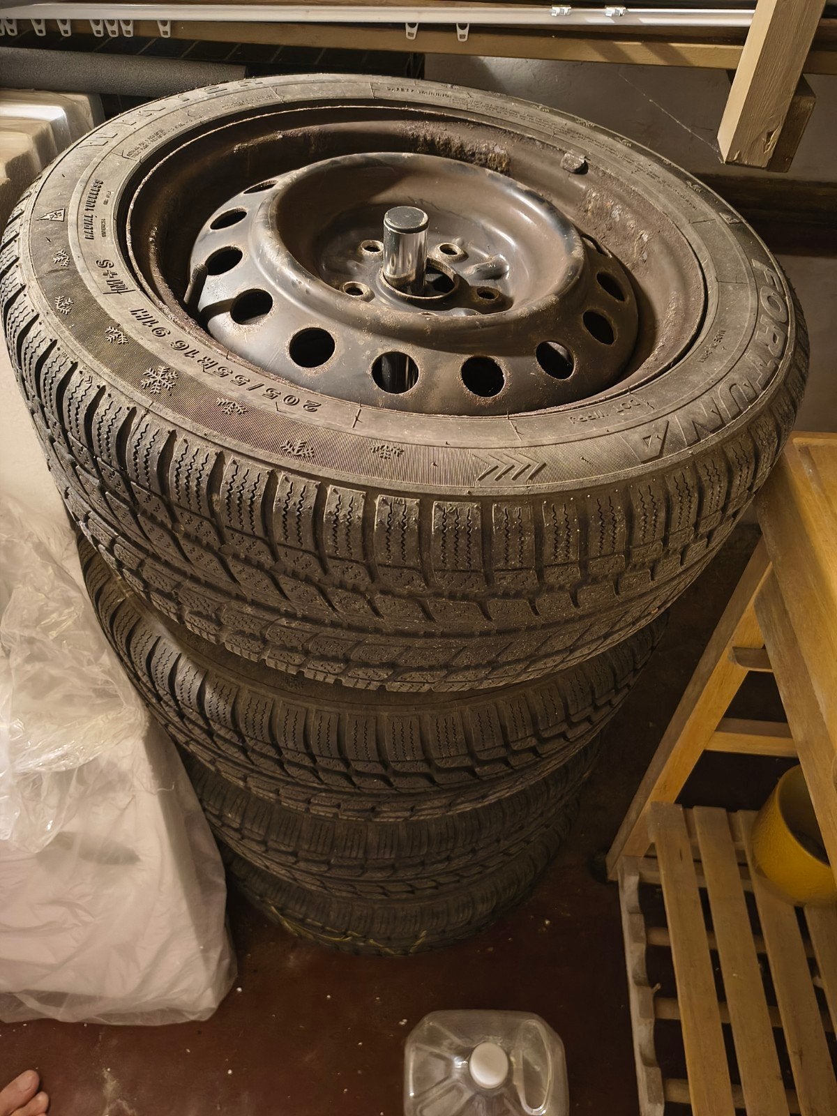 Fortuna Winterbanden op stalen velgen inclusief wieldoppen, Ophalen, Gebruikt, 16 inch, Band(en)
