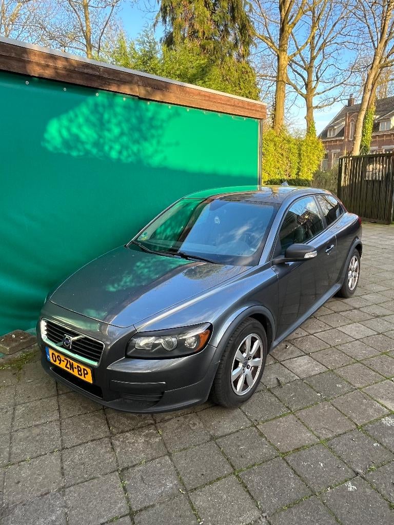 Volvo C30 1.8 2008 Grijs, Auto's, Voorwielaandrijving, 1228 kg, 125 pk, 4 cilinders