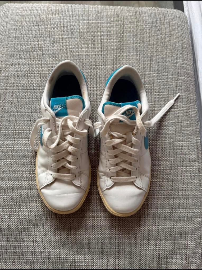 Nike schoenen, Wit, Ophalen of Verzenden, Sneakers of Gympen, Gedragen