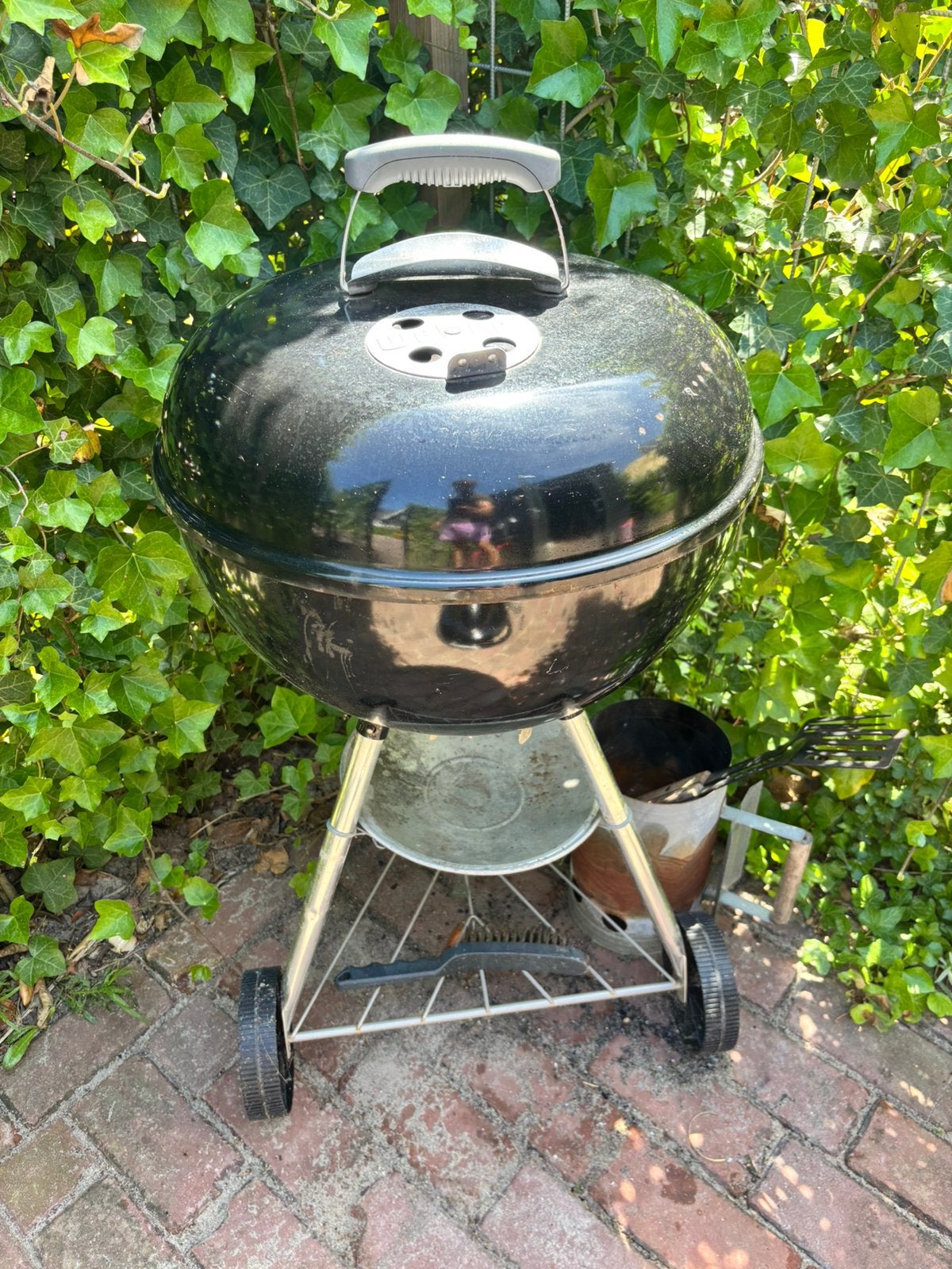 Weber Original Kettle 47cm, Tuin en Terras, Houtskoolbarbecues, Zo goed als nieuw, Ophalen