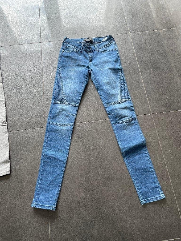 Seven Sisters skinny jeans W26, Ophalen of Verzenden, Zo goed als nieuw, W27 (confectie 34) of kleiner, Blauw