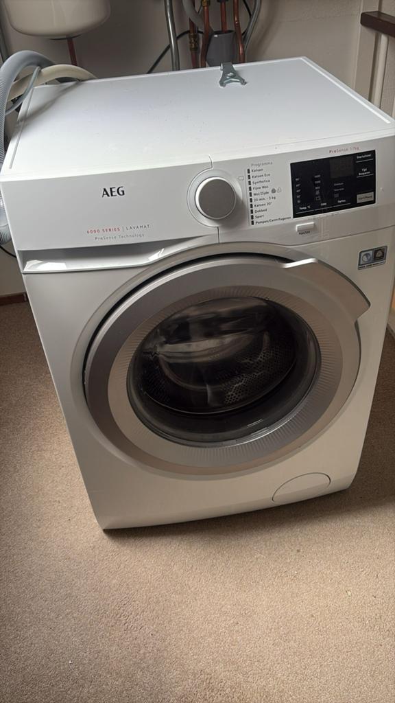 Wasmachine aeg, Witgoed en Apparatuur, Ophalen, Zo goed als nieuw, 85 tot 90 cm, 1200 tot 1600 toeren