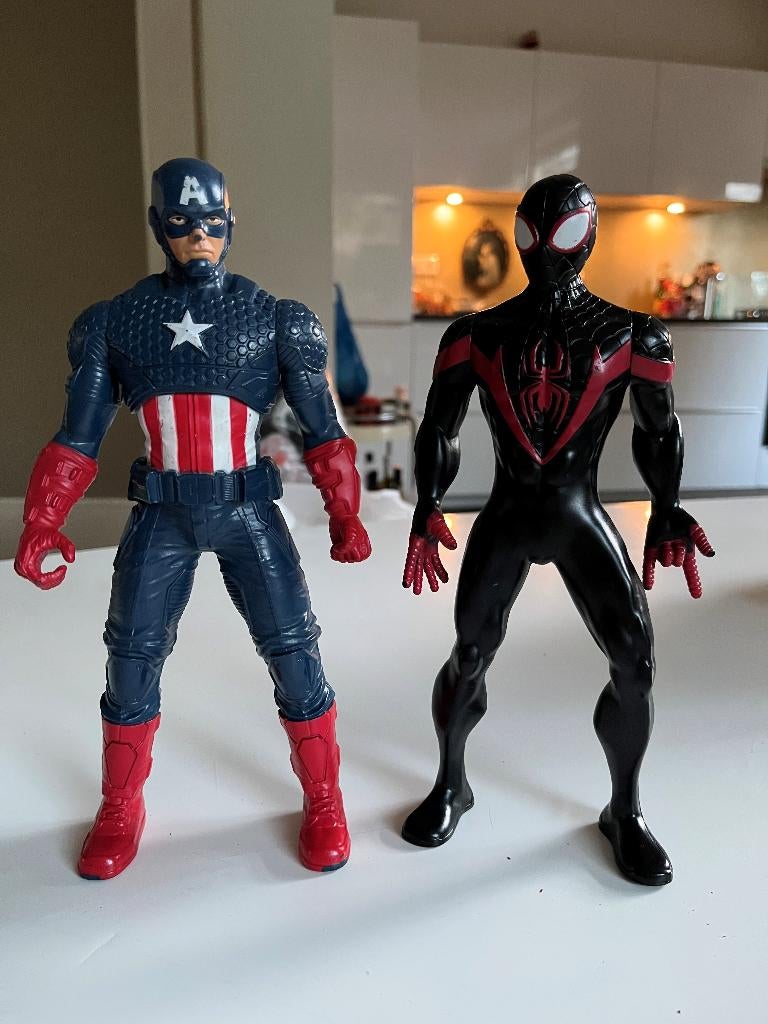 Actiefiguren Captain America en Spider-Man 24, Ophalen of Verzenden