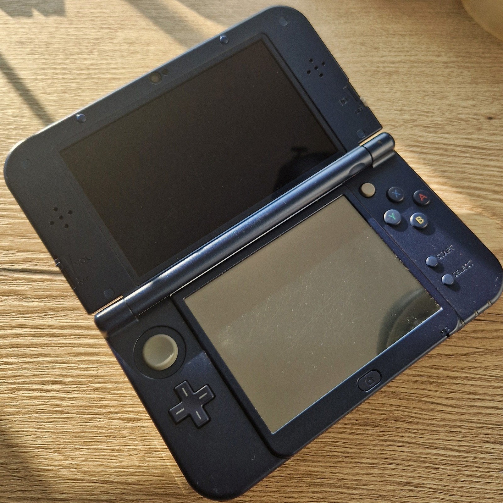 New Nintendo 3DS XL Metallic Blue PAL met oplader, Ophalen of Verzenden, Gebruikt, Blauw, 3DS XL
