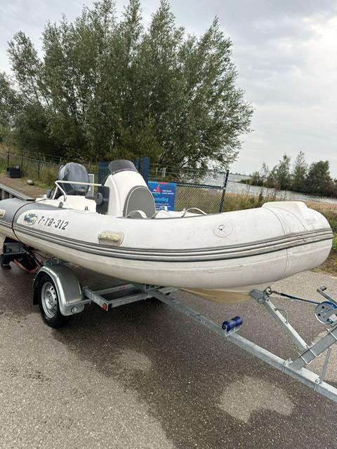 Mooie, goed onderhouden Rib, Watersport en Boten, 4 m, Zo goed als nieuw, 2 m, Peddels