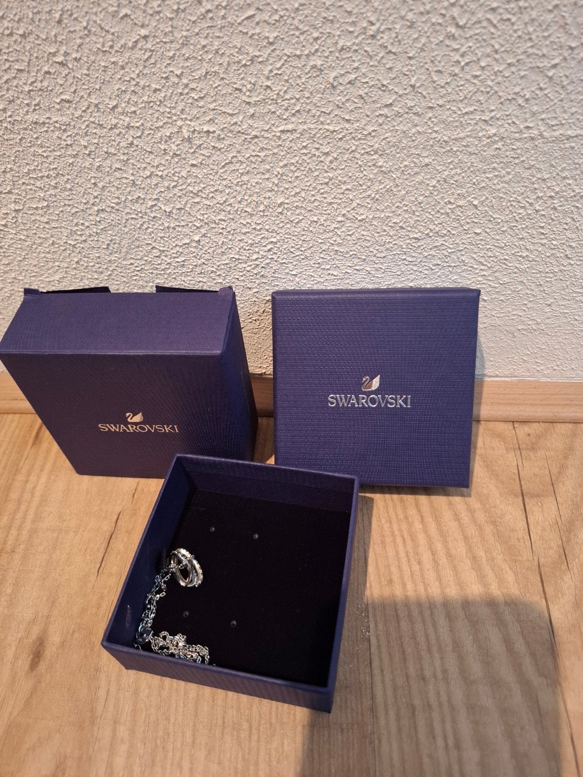 Swarovski ketting met blauwe en witte kristallen, Sieraden, Tassen en Uiterlijk, Overige materialen, Gebruikt, Overige voorstellingen