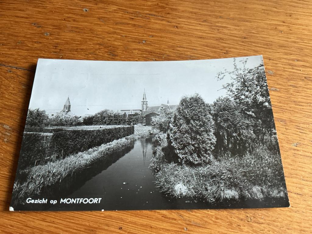 O39 Gezicht op Montfoort kerk, Ophalen of Verzenden