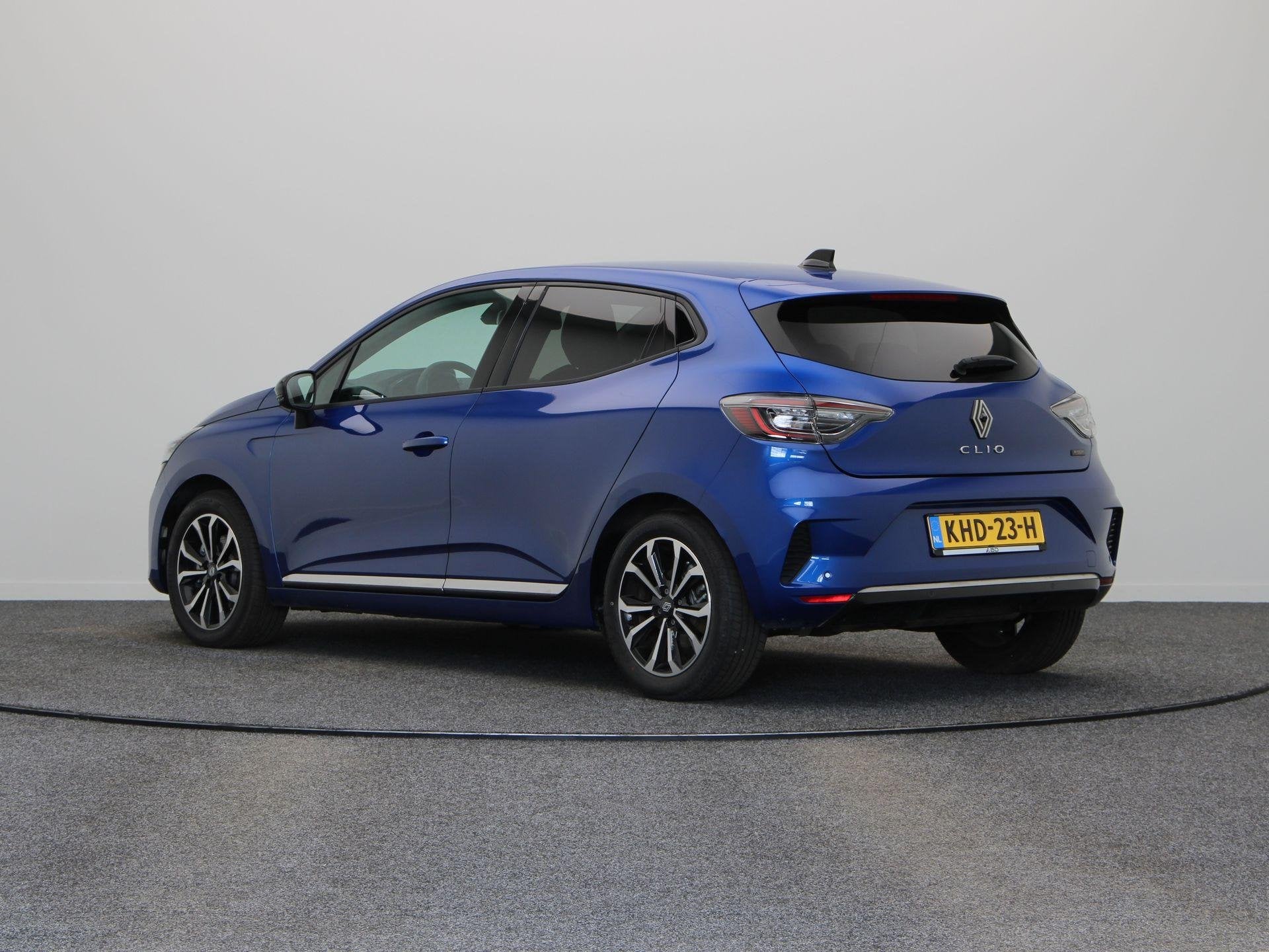 Renault Clio 1.6 E-Tech Full Hybrid 145 techno | Achteruitri, Auto's, Dealer onderhouden, Gebruikt, Euro 6, Blauw