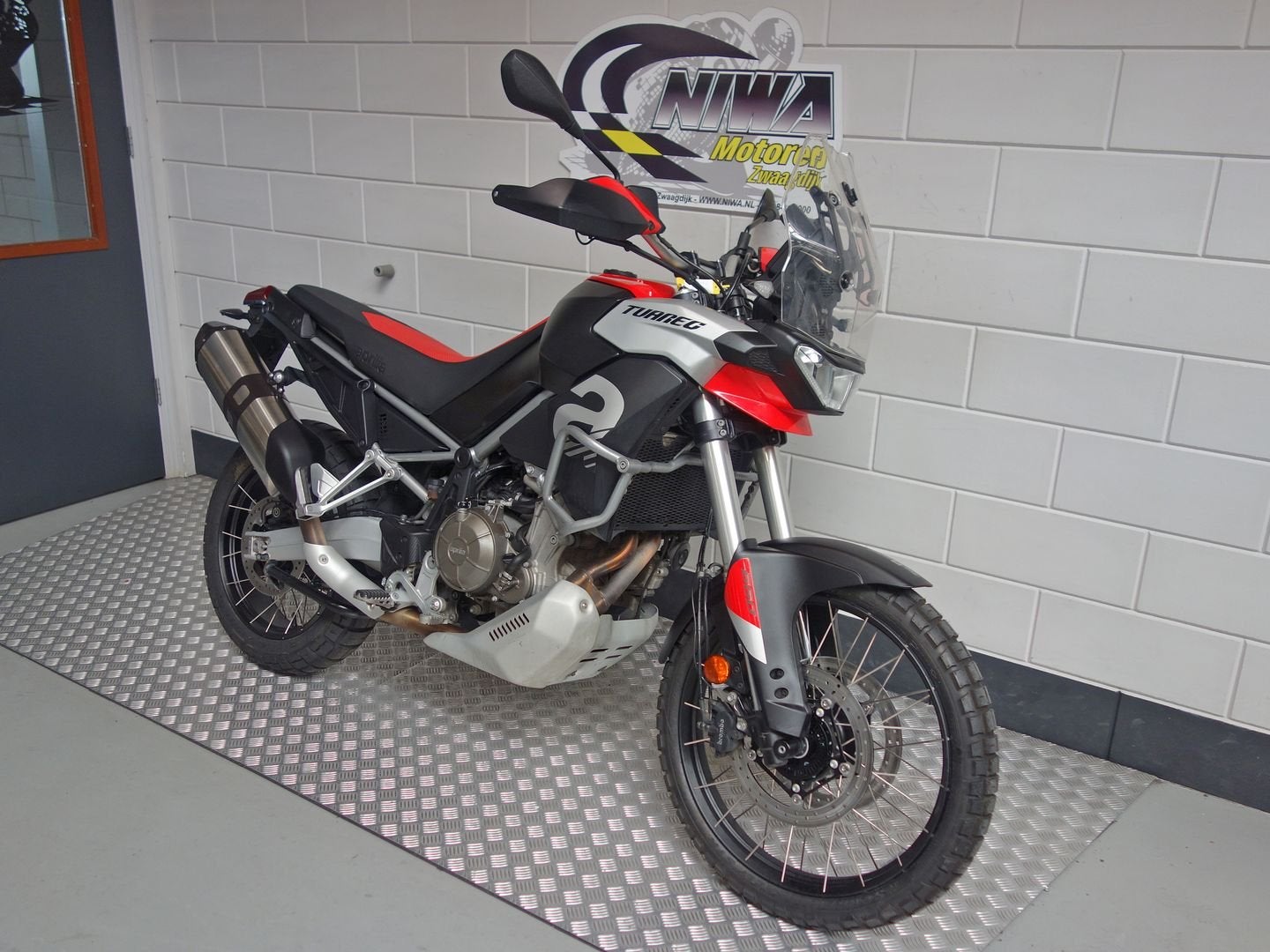APRILIA TUAREG 660, 2 cilinders, Bedrijf, Onbekend, Meer dan 35 kW