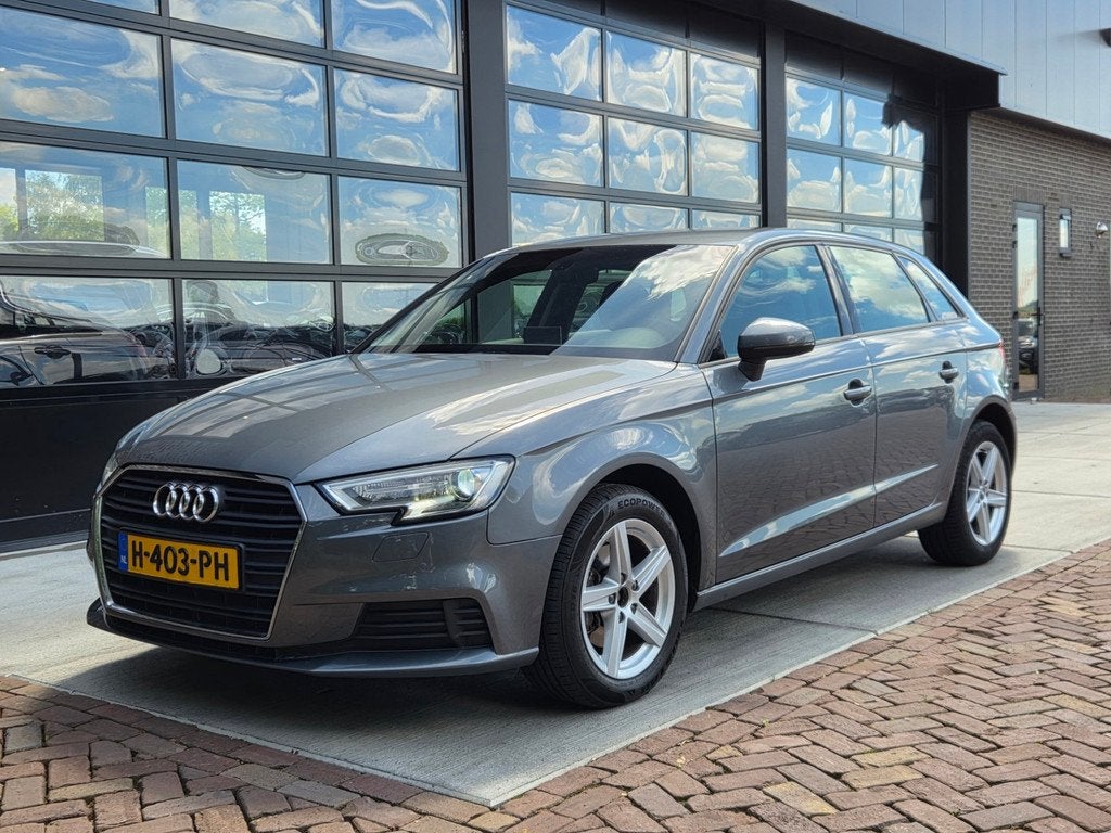 Audi A3 Sportback 1.0 TFSI Design Pro Line Plus | LED | Navi, Voorwielaandrijving, Stof, Gebruikt, Euro 6