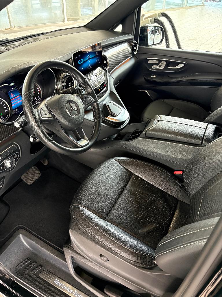Mercedes-Benz EQV 300 L2 | AIRMATIC | Pano | Leder | 46971KM, Auto's, Zwart, 2675 kg, Zwart, Voorwielaandrijving