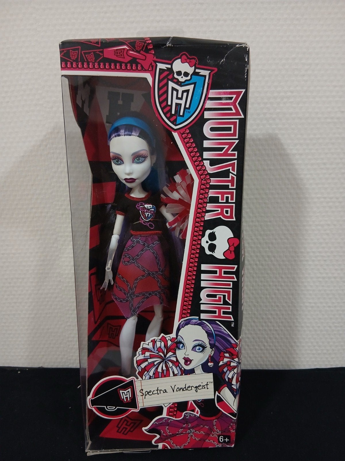 Monster High Spectra Vondergeist Cheerleader pop, Verzamelen, Poppen, Ophalen of Verzenden