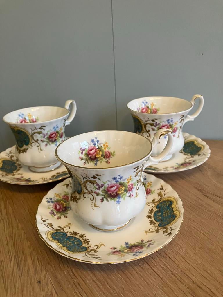 3 Royal Albert, Berkeley kop en schotels, Ophalen of Verzenden