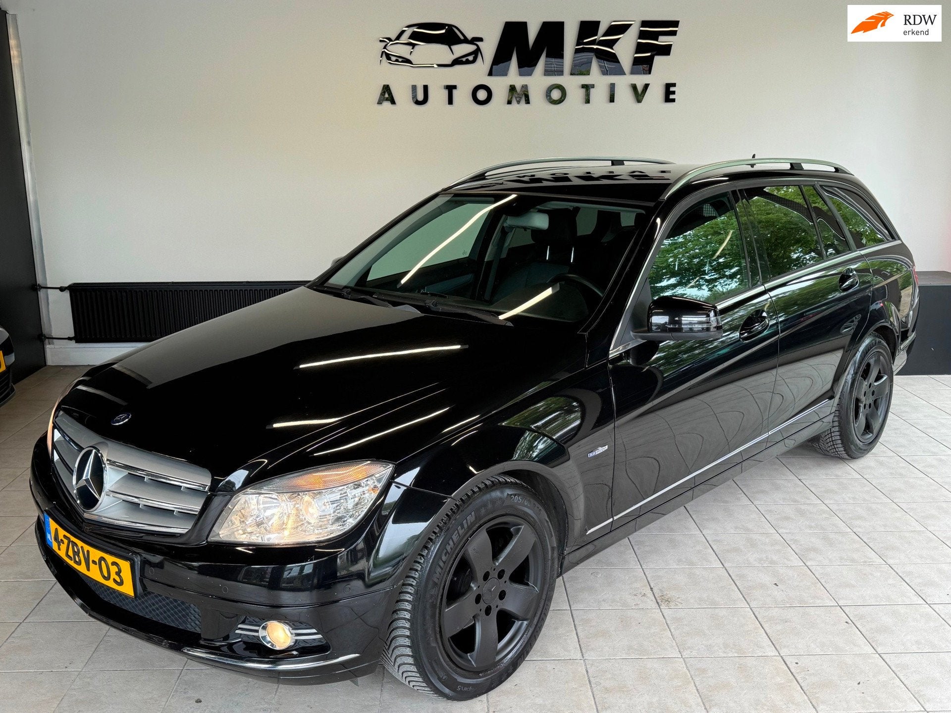 Mercedes-Benz C-klasse Estate 200 CDI BE Avantgarde ECC/EUR5, Auto's, Euro 5, 4 cilinders, 1535 kg, Zwart