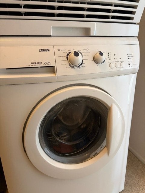 Wasmachine zanussi 1400 toeren, Ophalen, 1200 tot 1600 toeren, Gebruikt, 4 tot 6 kg