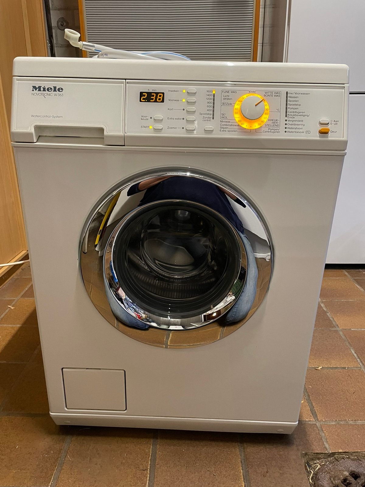 Miele wasmachine novotronic W363 1600 toeren, Witgoed en Apparatuur, Ophalen, 6 tot 8 kg, Gebruikt, Handwasprogramma