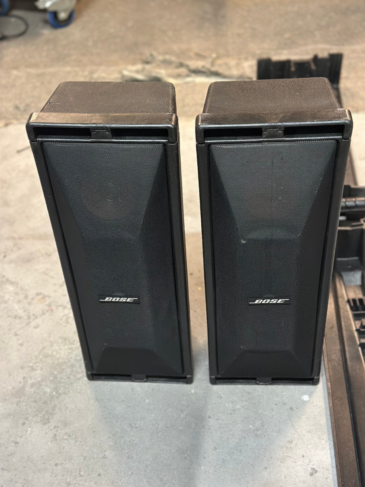 2stuks bose 402II speakers met speciale draagkoffer, Gebruikt, Ophalen of Verzenden, Bose, Bose