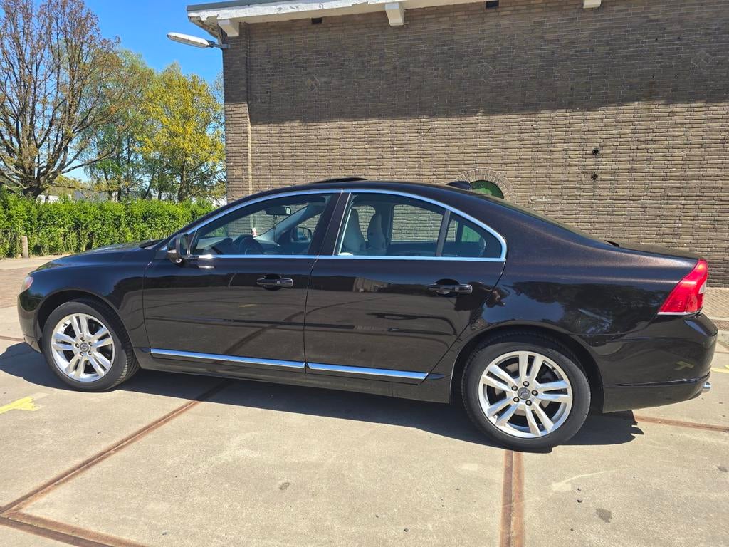 Volvo S80 T5 180KW Geartronic-8 2012 Zwart, Auto's, 1800 kg, Beige, 4 cilinders, Zwart