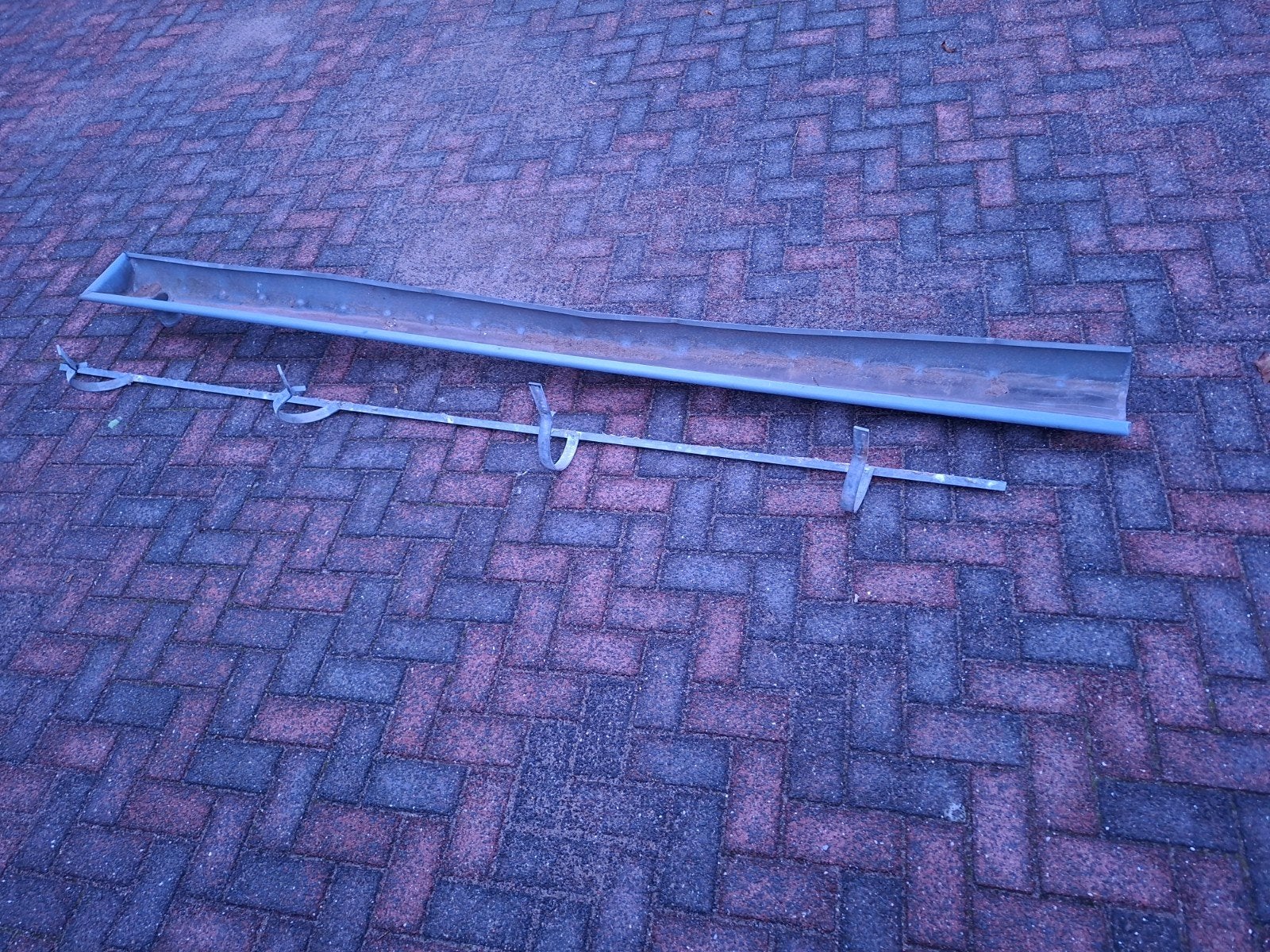 Zinken dakgoot met beugels - Gebruikt, Ophalen, Gebruikt, 2 tot 4 meter, Zink