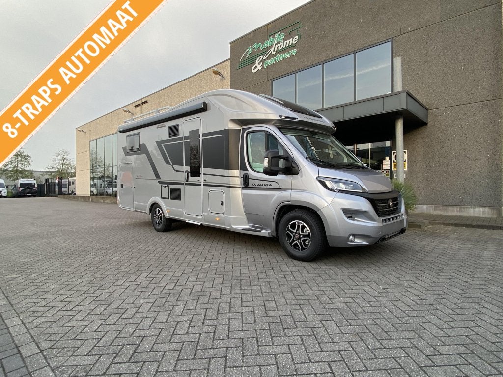 Adria Supreme 670DL 180PK automaat., Automaat, Fiat, Luifel, Vloeistofverwarming