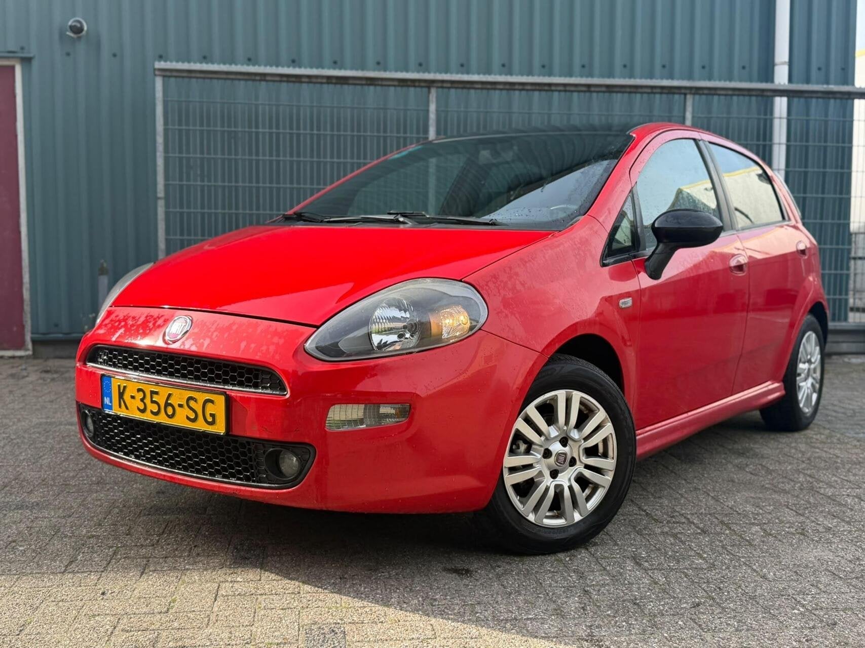 Fiat Punto Evo 1.2 Lounge | B2B Handel / Export, Auto's, Voorwielaandrijving, 1005 kg, Stof, 4 cilinders