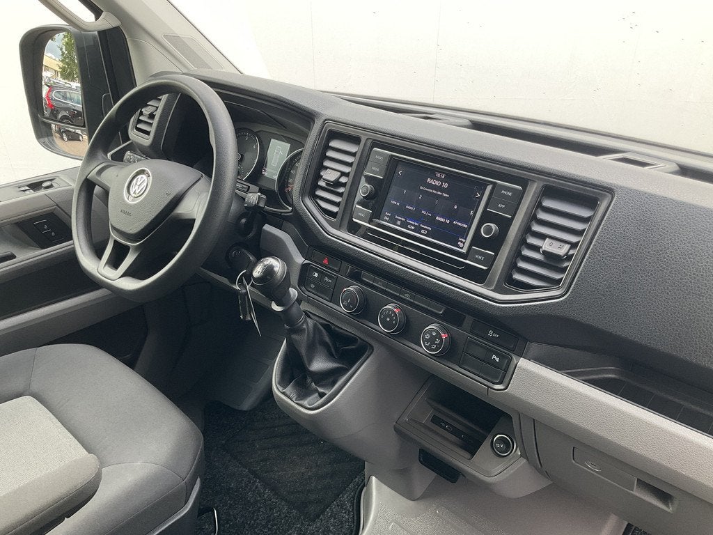 Volkswagen Crafter 6-Pers 30 2.0 TDI Dubbele Cabine L2H2 Com, Auto's, Bestelauto's, Voorwielaandrijving, Gebruikt, Euro 6, 4 cilinders