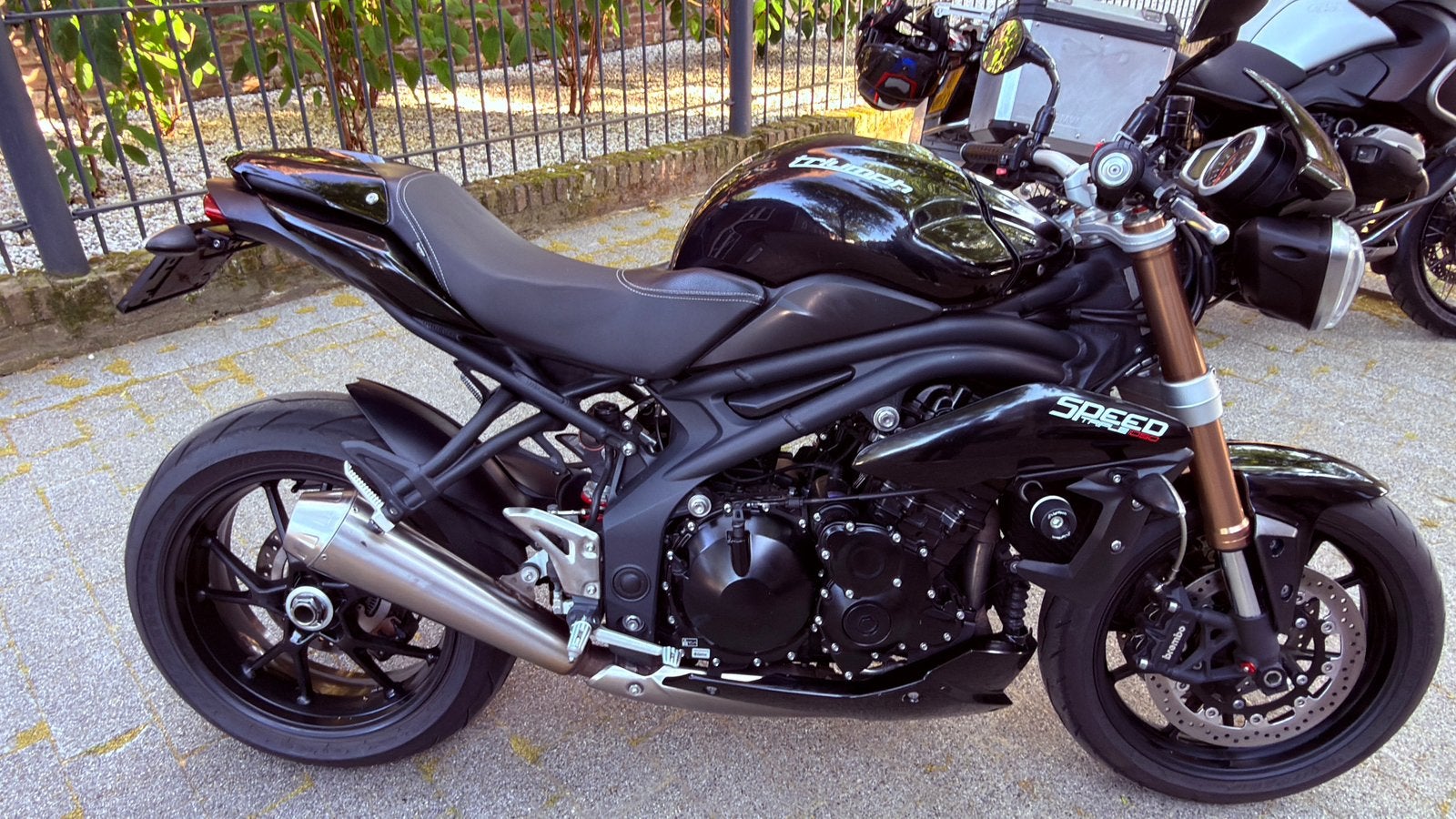 Triumph Speed Triple 1050, Motoren, Motoren | Triumph, Occasion, Motorrijbewijs A, 3 cilinders, Particulier