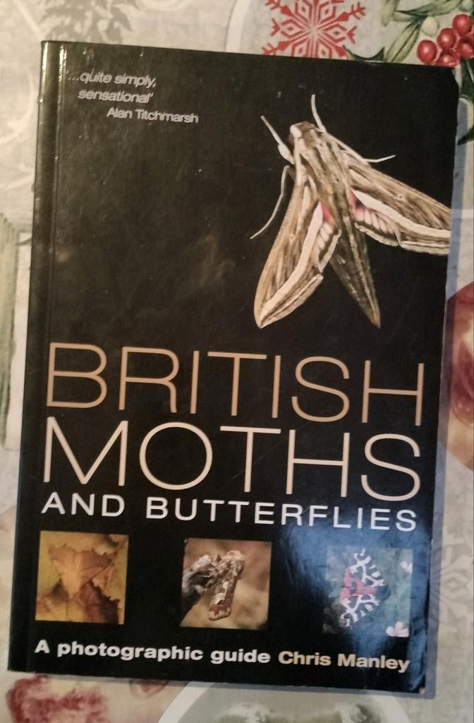 British Moths and Butterflies - Chris Manley, Ophalen of Verzenden