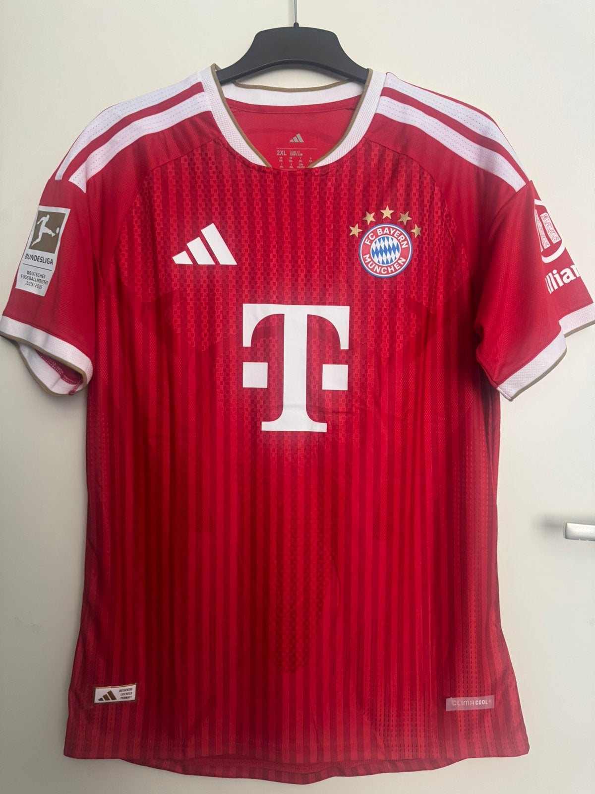 Bayern München Voetbal Shirt Met Nummer 17 OLISE Maat L, Maat L, Ophalen of Verzenden, Nieuw, Shirt