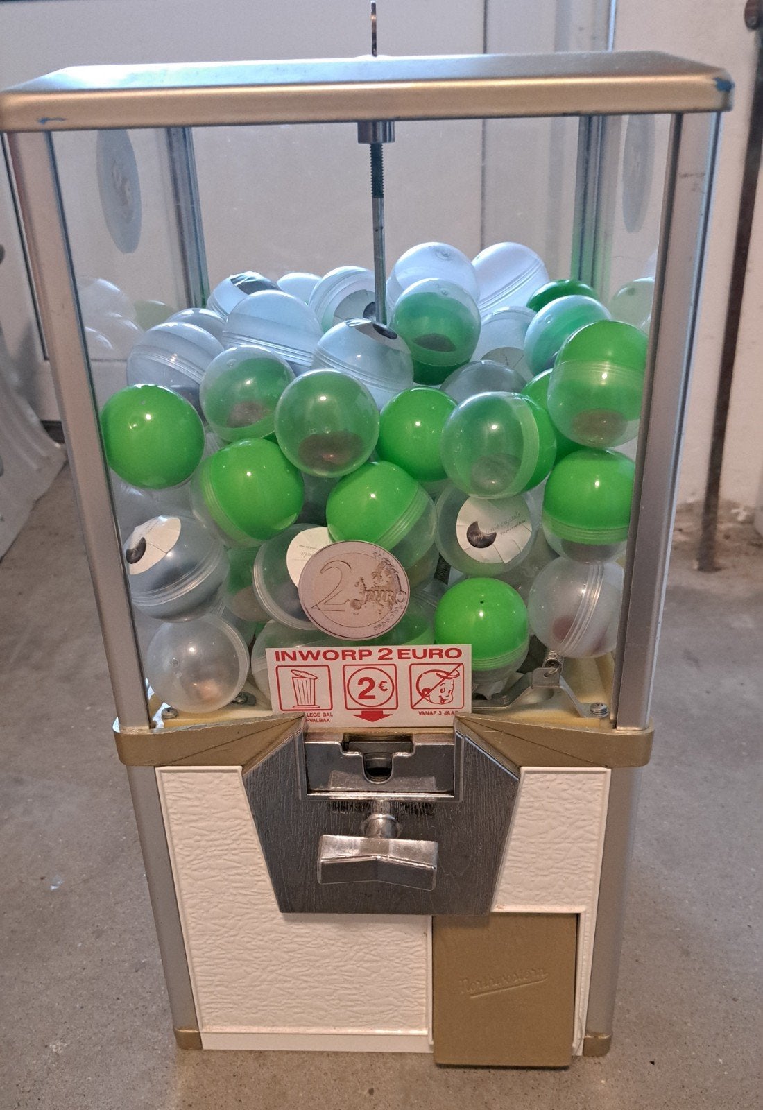 Capsule Automaat50 mm capsules Draaiautomaat  2 euro, Ophalen, Gebruikt