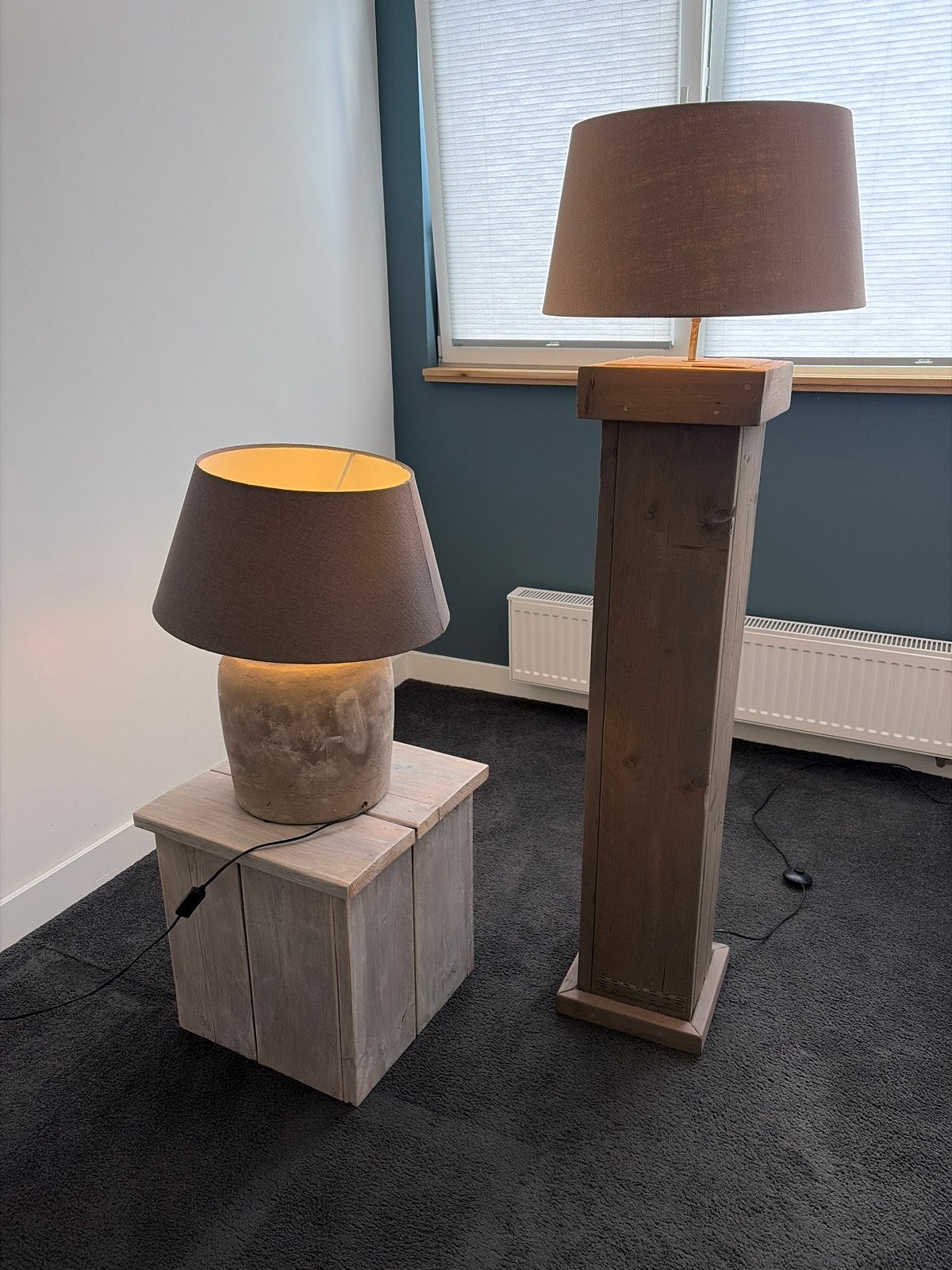 2 Steigerhouten Meubels met Lampen: Blok en Pilaarlamp, Ophalen, Overige merken, Gebruikt, Hout