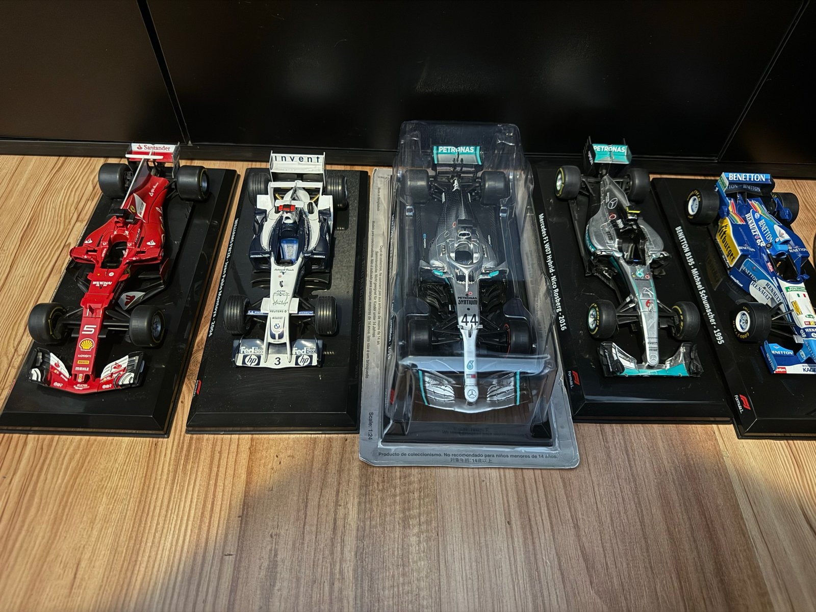 Formule 1 Modelauto's - Diverse Merken en Coureurs, Auto, Groter dan 1:32, Zo goed als nieuw, Ophalen