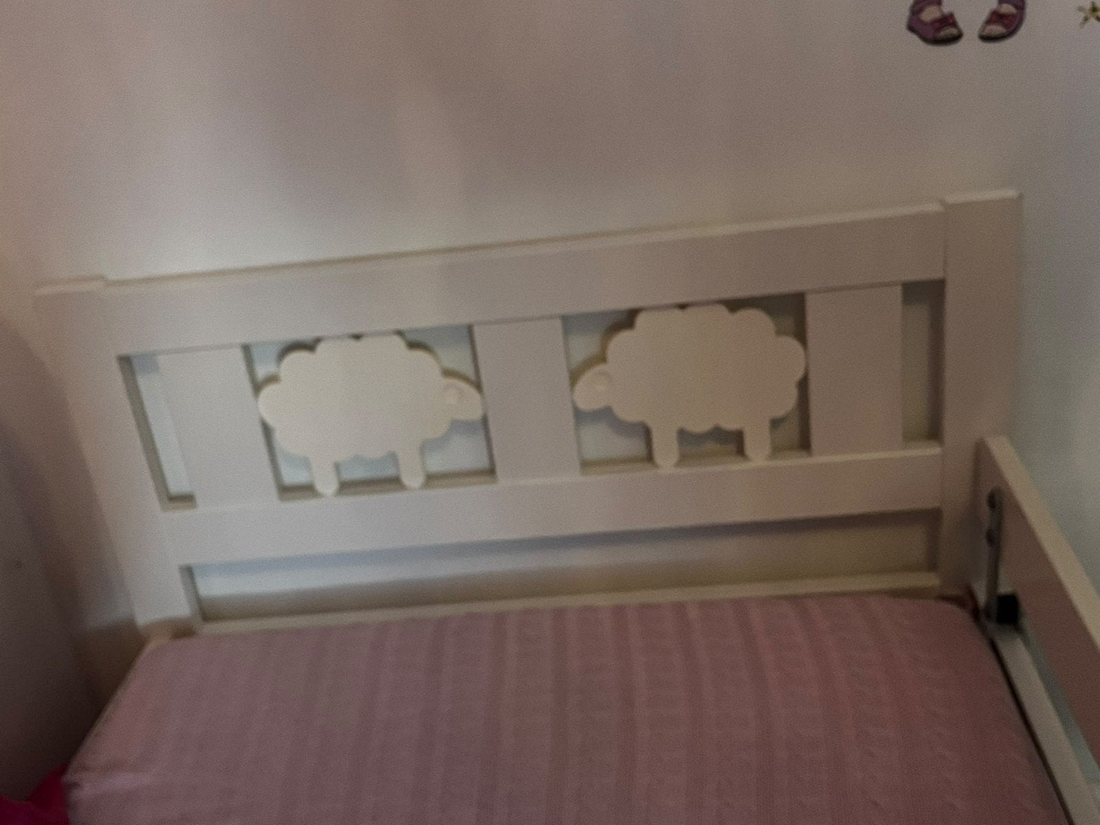 IKEA Bedframe met lattenbodem en schapenhoofdeinde, Ophalen, Gebruikt, Wit, 190 cm of minder