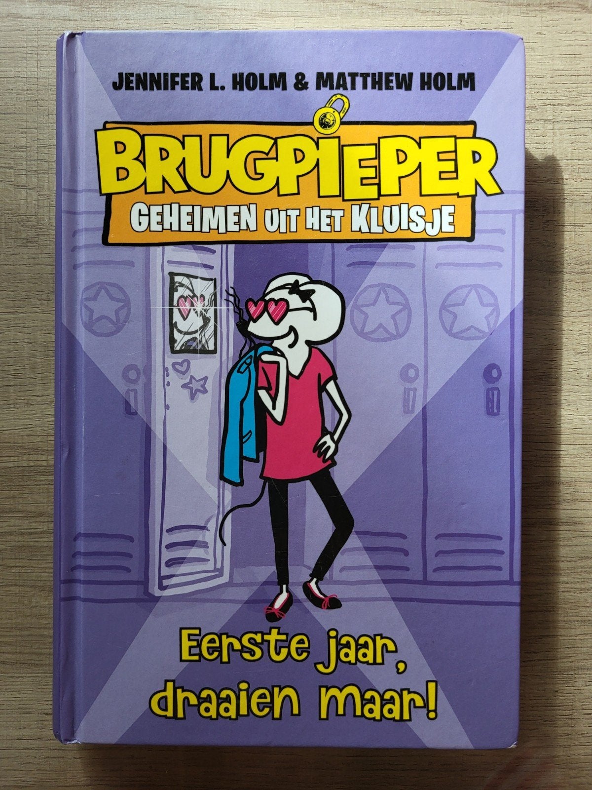 Brugpieper: Geheimen uit het kluisje - Jennifer L. Holm, Ophalen of Verzenden, Zo goed als nieuw, Jennifer L. Holm & Matthew Holm