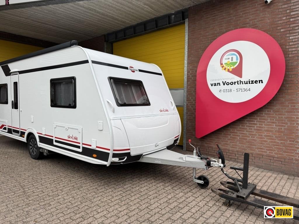 Bürstner Premio 460 TS Skyine, Rondzit, Bedrijf, 5 tot 6 meter, 1000 - 1250 kg
