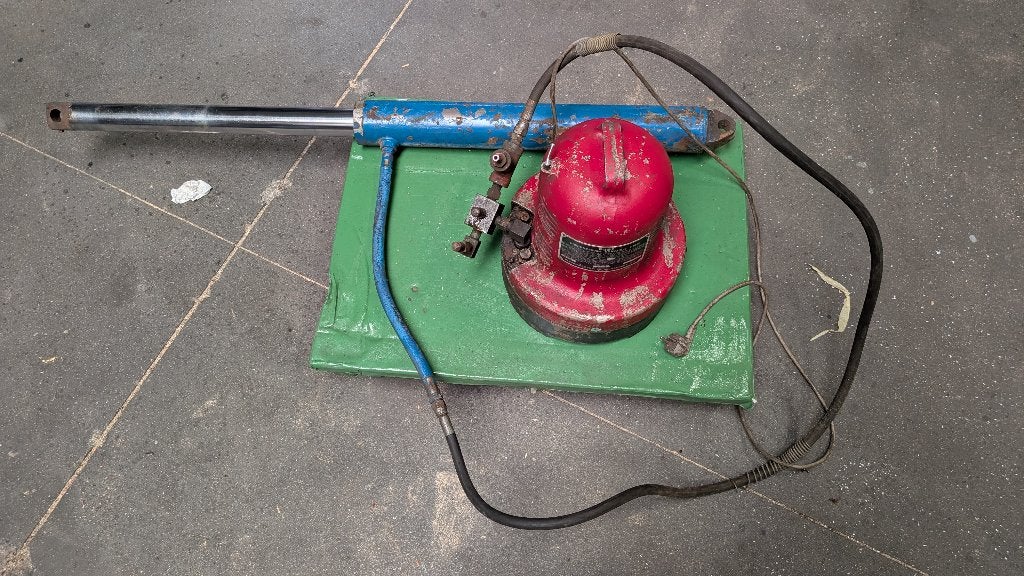 Hydrauliekpomp met cilinder, Doe-het-zelf en Verbouw, Gereedschap | Overige machines, Gebruikt, Ophalen