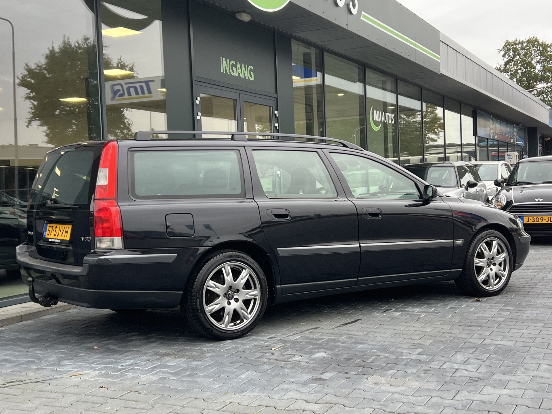 Volvo V70 2.4 D5 GEARTRONIC EDITION II AUTOMAAT LEDER, Auto's, Xenon verlichting, Zwart, Diesel, 2401 cc