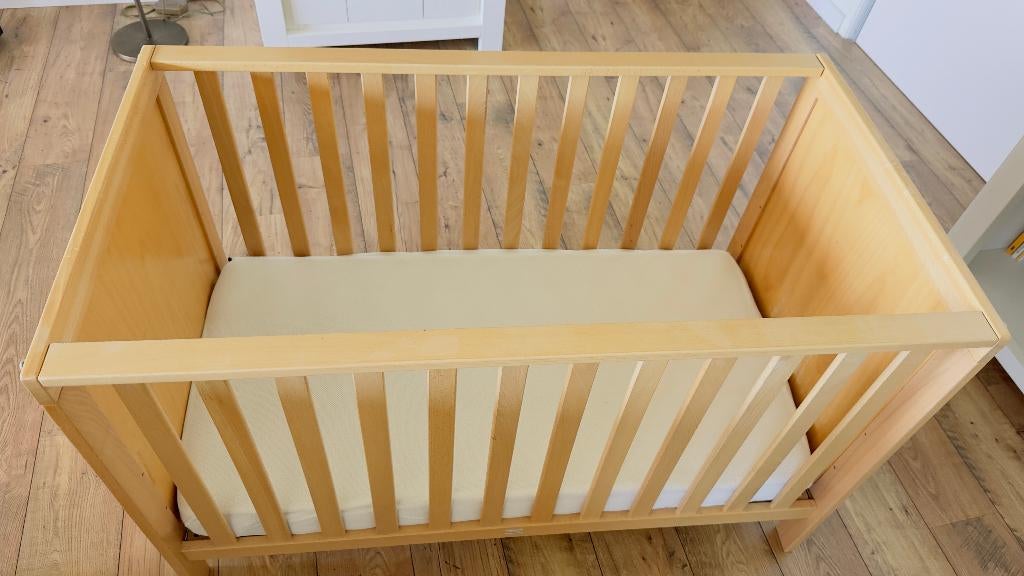 Babyledikant, aerosleep, opvouwbaar reisbedje,  badstandaard, Ophalen, Gebruikt, Ledikant