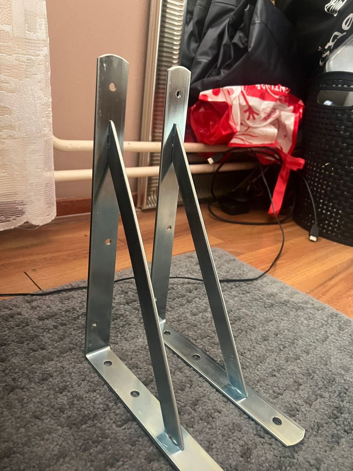 Metalen plankdragers (2 stuks), Ophalen of Verzenden, Gebruikt, 100 tot 250 mm, Overige typen